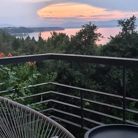 Janis Seaview * Néa Fókaia