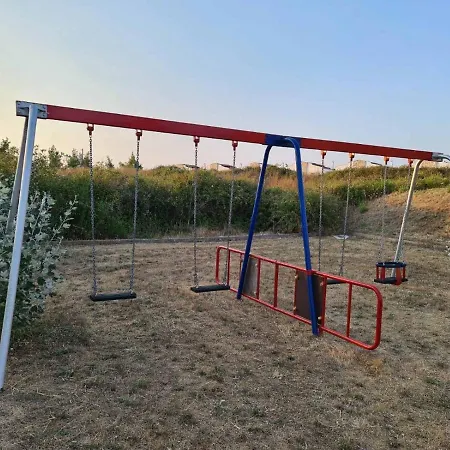 Janis Seaview Néa Fókaia