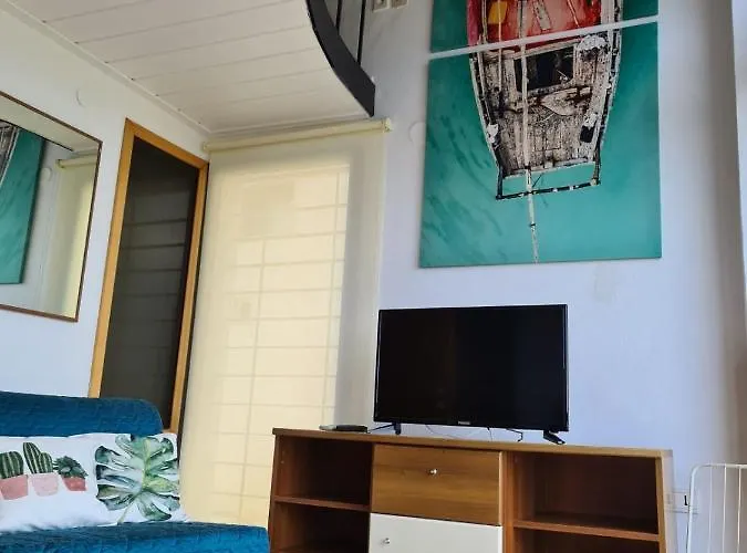 Janis Seaview Néa Fókaia